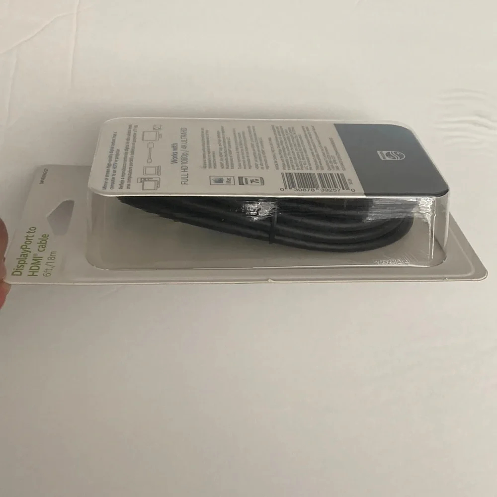 Philips 6 Feet (1.8m) Display Port to HDMI Cable Black